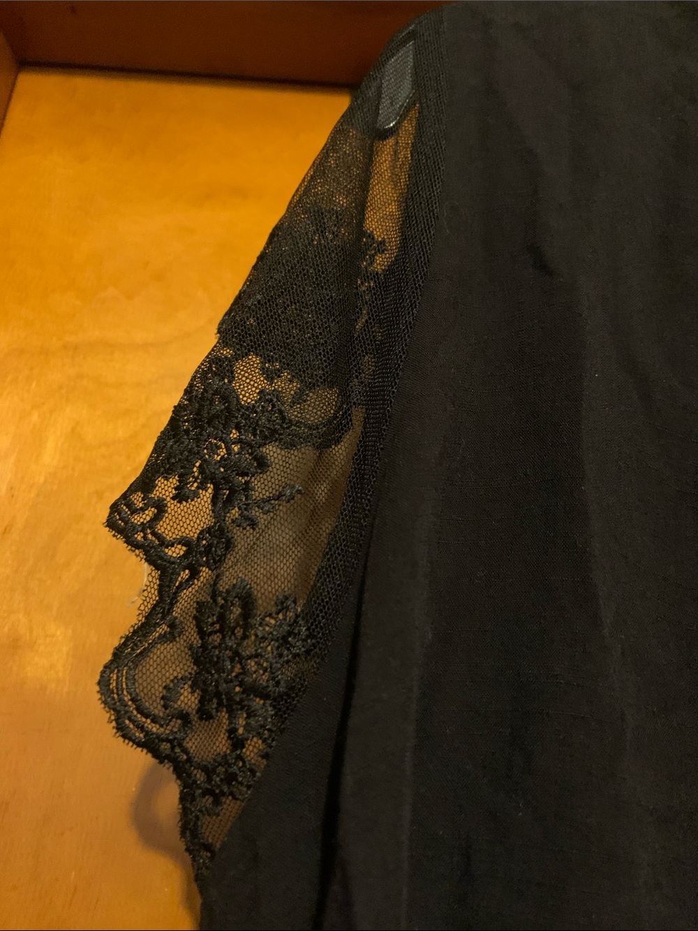 Shein Size 2XL Black Hi/Lo Lace Top - Picture 5 of 6
